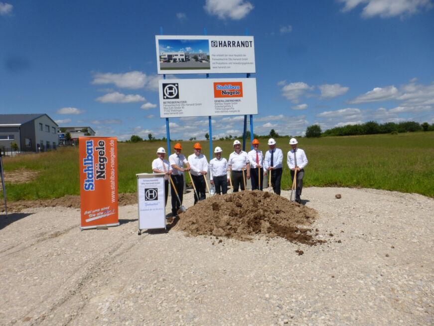 SF-Bau-Spatenstich Neubau Fertigungs- und Montagehalle-Schlüsselfertigbau