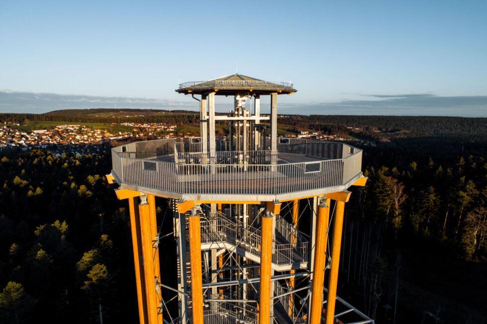 Stahlbau-Aussichtsturm-Schömberg-Stahlbau